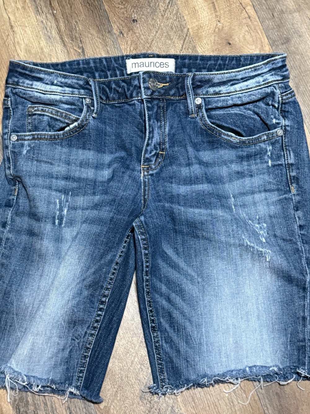 Maurices Distressed Cut Off Bermuda Denim Shorts •Size 29• Raw Hem